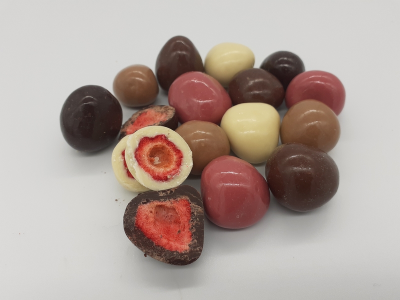 Jahody v čokoládě 5 barev - 100g